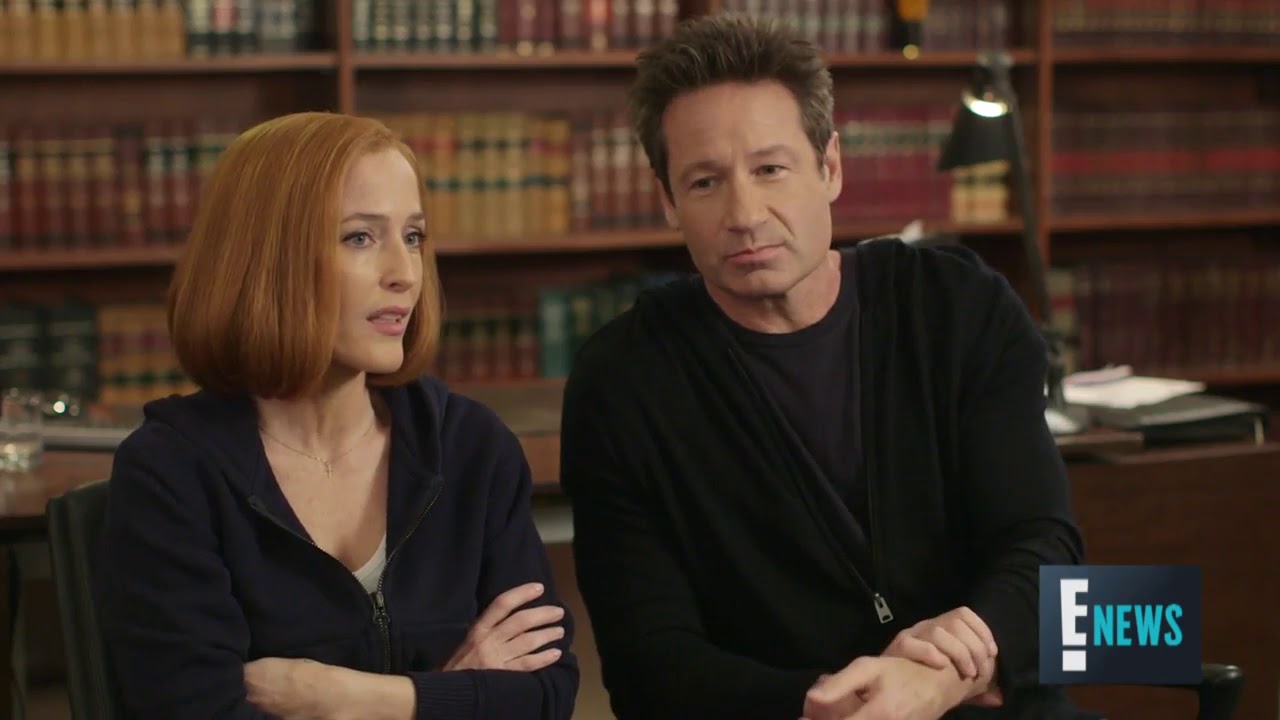 Enews Interview With David Duchovny Gillian Anderson And Chris Carter For The X Files Season 11 Youtube