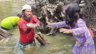 Amazing Hand Fishing Video - Fish Catching by Hand From Under Water in the Beautiful Pond