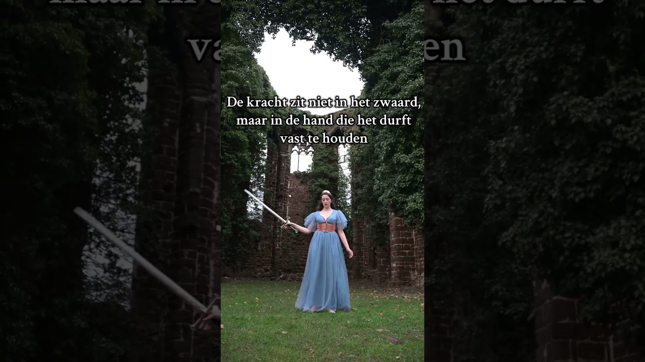 #fantasyphotography #booktok #books #cosplay #photoshoot #whimsy #whimsical