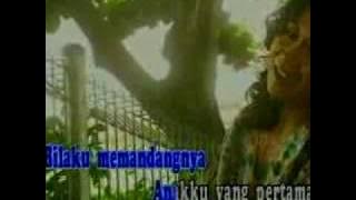 anak pertama ( nur halimah ).