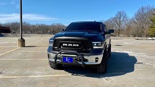Dodge RAM 2500 grill
