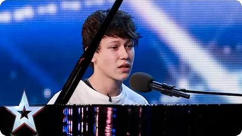 Pianist and singer Isaac melts the Judges' hearts ...