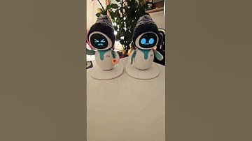 Eilik🦀🦀🐵🙈🙉🙊#eilik #robots#funnyviral #ai #eilikrobot #airobots #energizelab#smileeveryday #petrobot