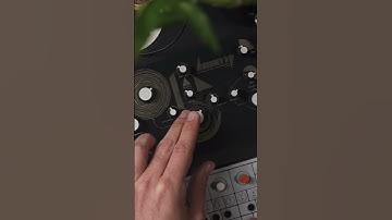 Audrey II Feedback Synth and Glitch OP 1 #TeenageEngineering  #sounddesign #electronicmusic #synth