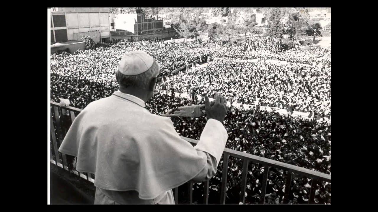 Amigo - Juan Pablo II, en el Instituto Miguel Ángel 30011979
