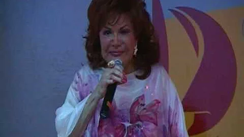Connie Francis Sings Where the Boys Are at the Fil...