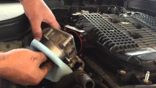 Cleaning Infiniti G37 throttle body