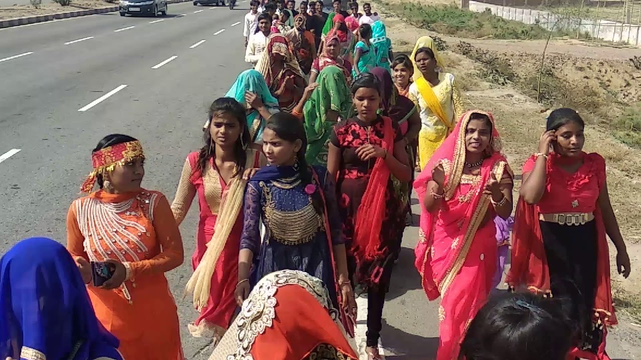 Nari semari wali mata ke darshan(4)