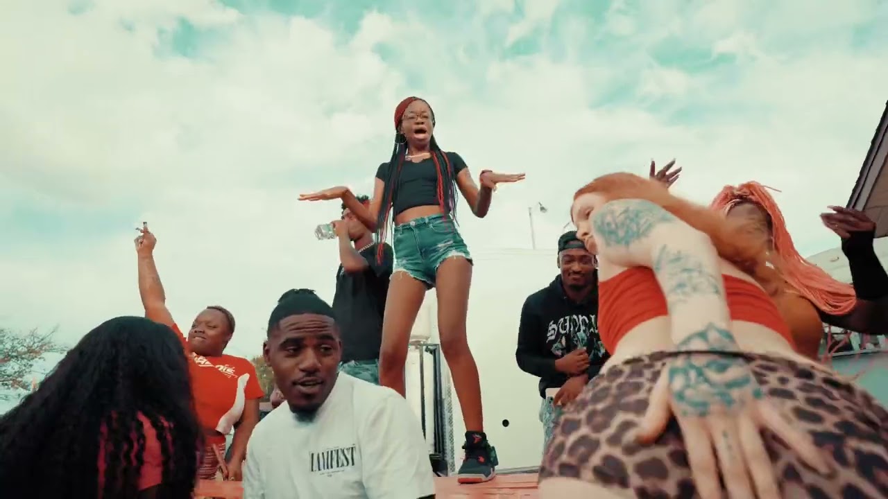 Sexxy $limm - Twerk it 2 tha flo (official music video)