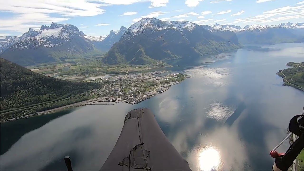 Åndalsnes over fjorden og tilbake som 1.reisegutt.