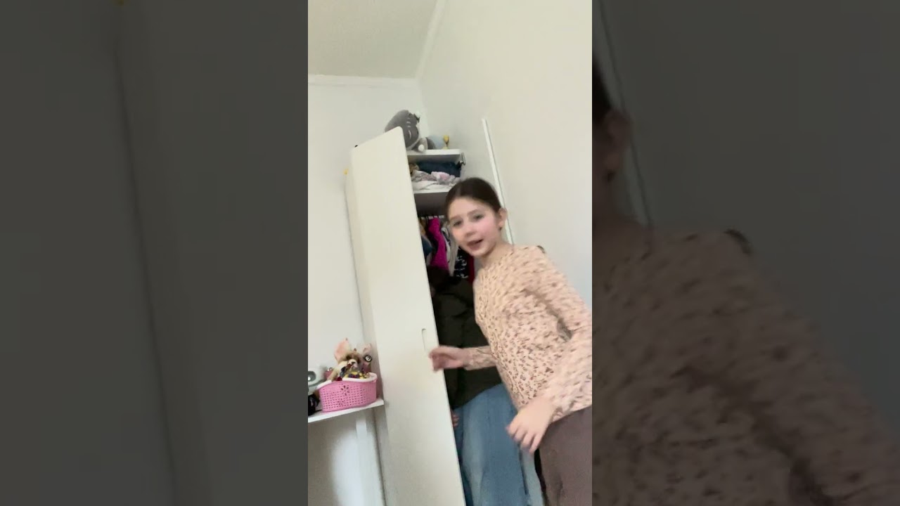 Мама вбиває курʼєра за макарони!!!!😱