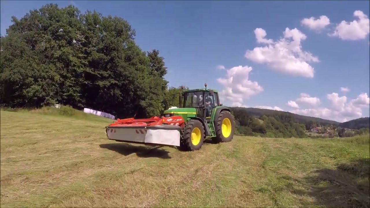 Heuen 2020 mit John Deere und Kuhn