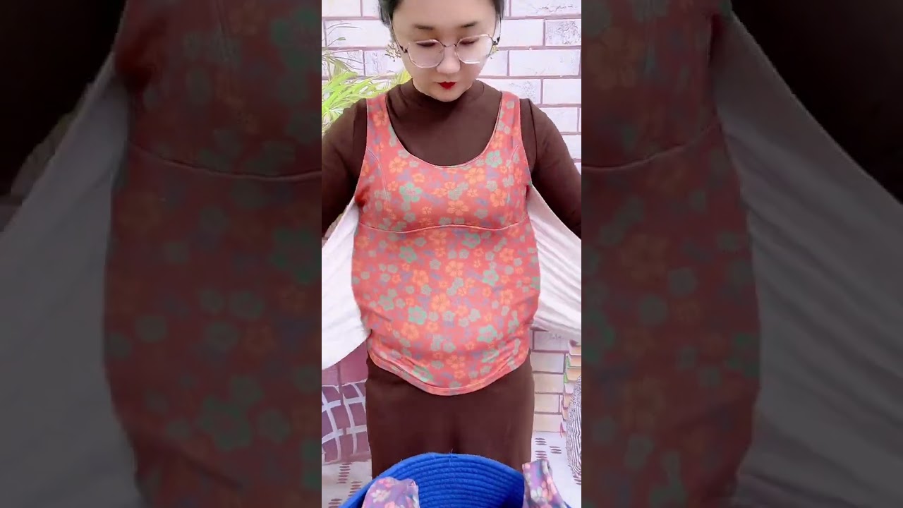 Stay Warm & Slim This Winter 🌸 The Perfect Thermal Vest for a Flattering Look! 