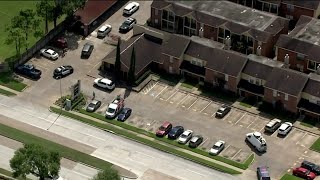 19 people found in apartment complex in SW Houston