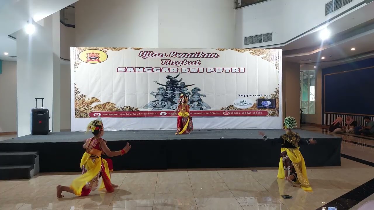 Tari Gandrung Bandung by Alya Zanita ( UKT 1 Feb 2026 )