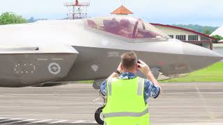 Fantastic Take Off moment F-35 from Bali Airport!!