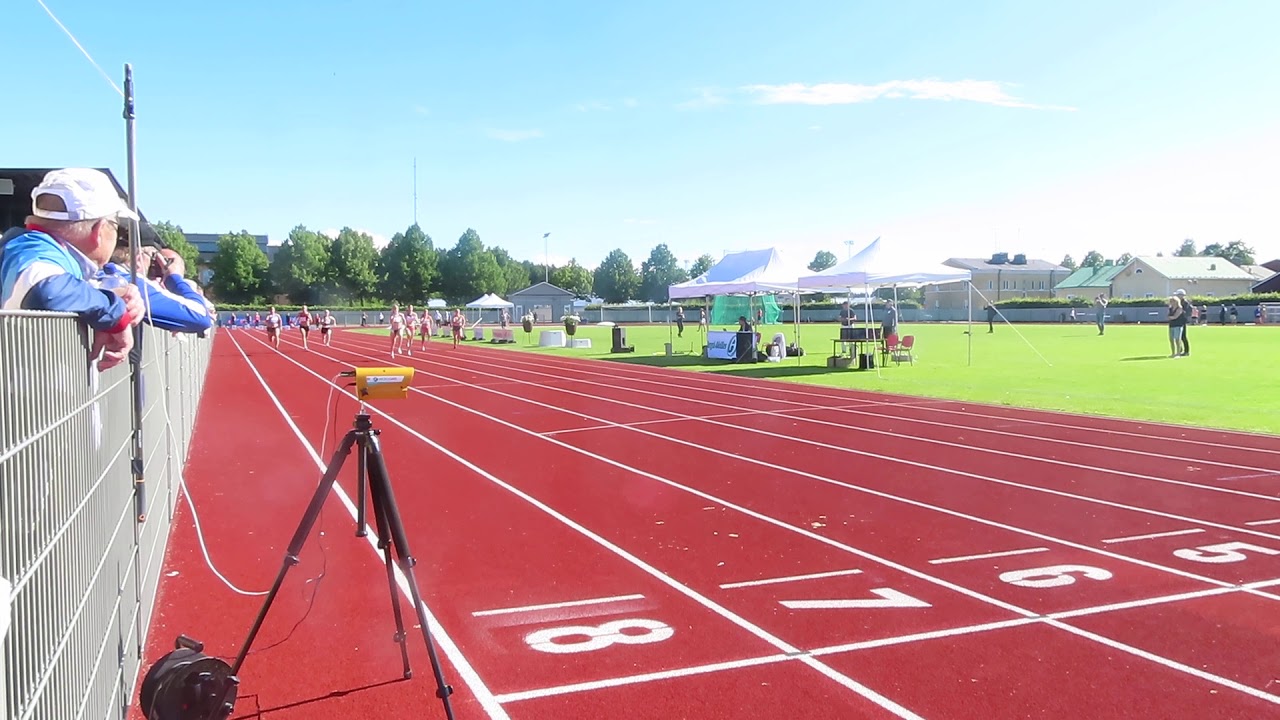 Naisten 100m - Lotta Kemppinen 11,47