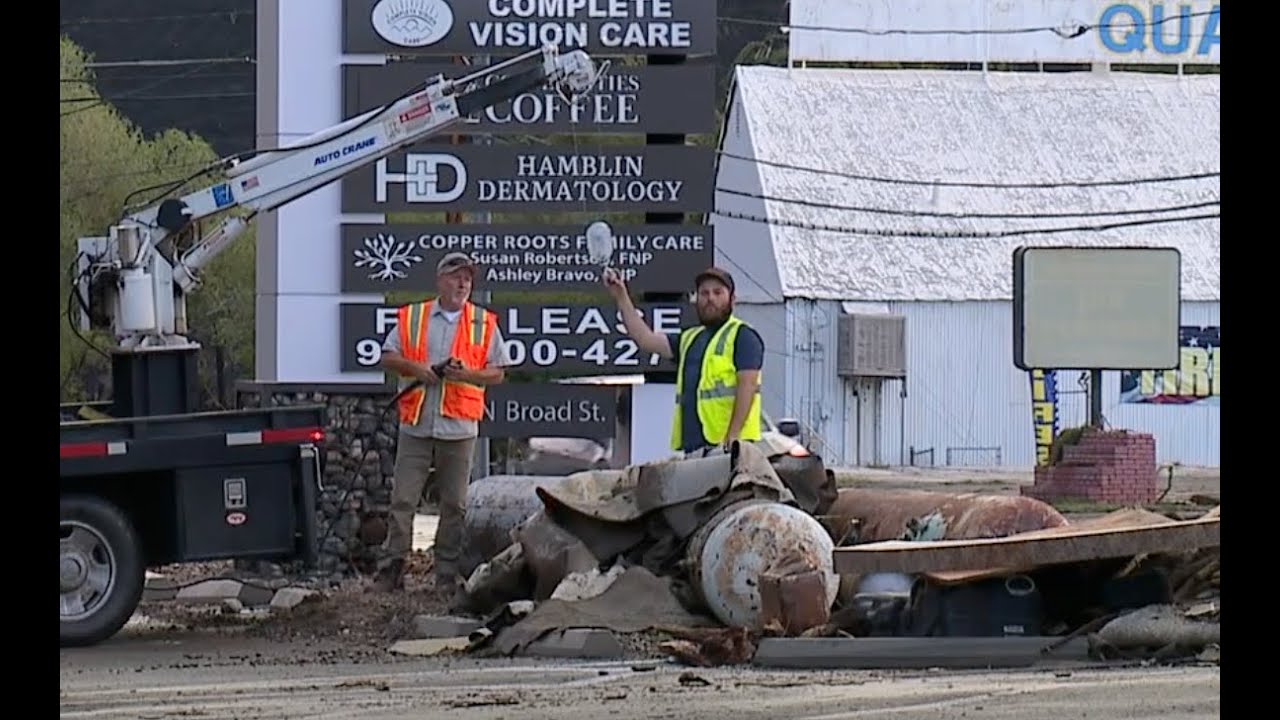Search and rescue efforts continue in Globe after deadly flooding - YouTube
