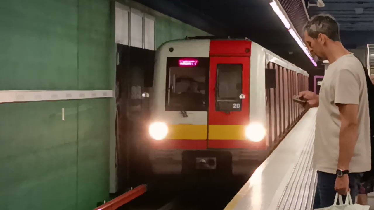 SPOTTED WAGONMASH OLD!!! Warsaw. Line M1 from Świętokrzyska to Centrum. Alstom Metropolis 98B. #20