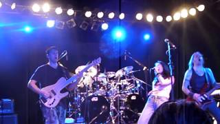 Paul Gilbert plays drums and Thomas Lang plays bass @Viper