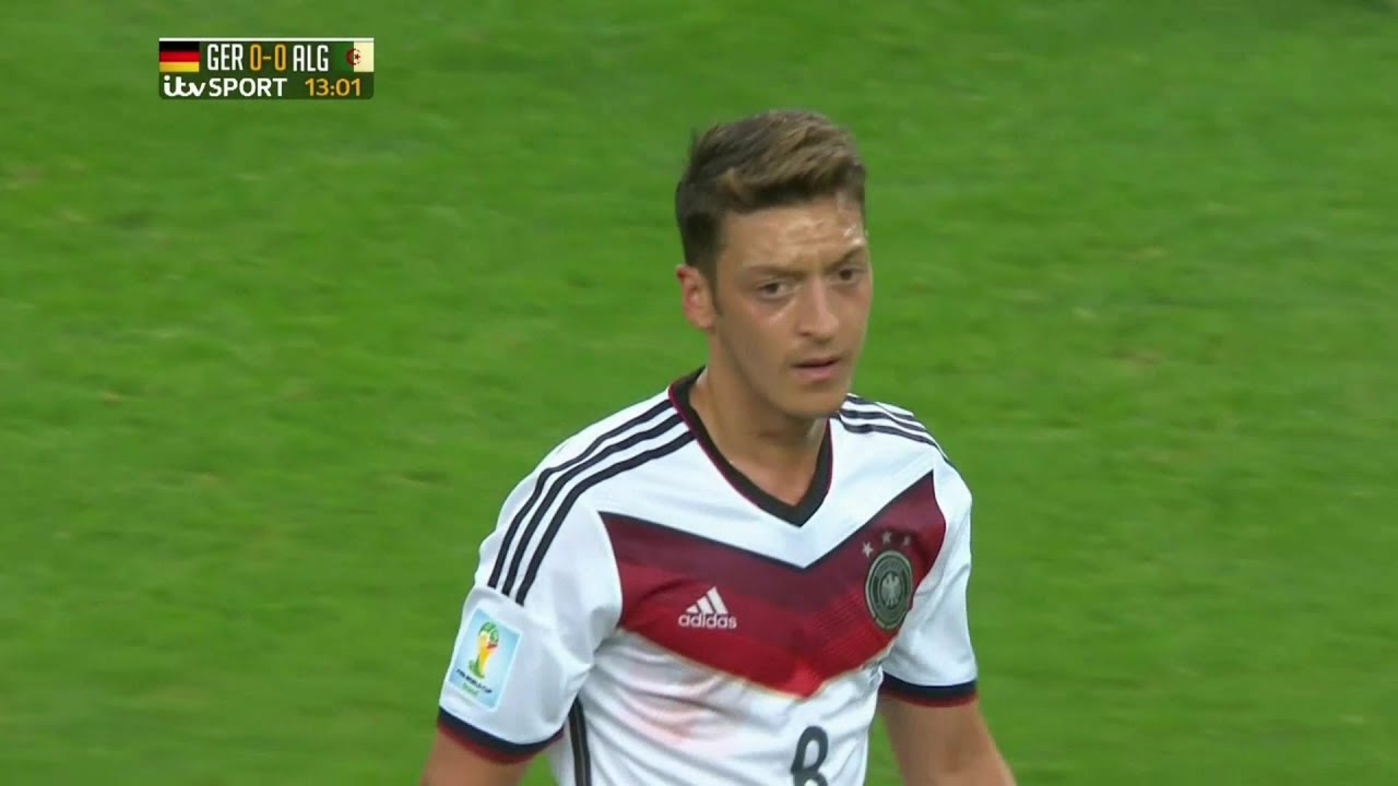 Mesut Özil vs Algeria (World Cup) HD 720p (30/06/2014)
