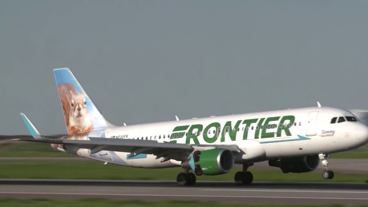 Frontier Airlines unrolling 'free checked bags' policy after Southwest starts charging for bags