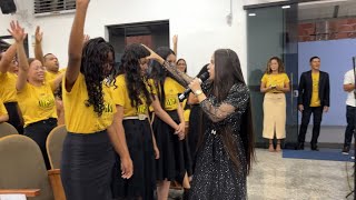 REI E SANTO🔥Jovens sendo cheios da presença de Deus 🙌🏻-Ruth Martins