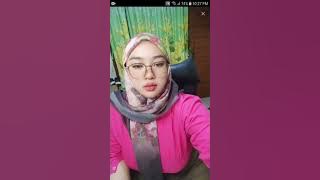 beautiful tante mona super bas l8ve in the clas room