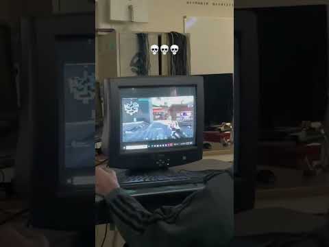 Playing Valorant on an old-school monitor is WILD (sonaly/TT) #shorts