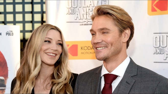 Chad Michael Murray's Wife Sarah Roemer Shares Rare, Heartwarming Family Photos - YouTube