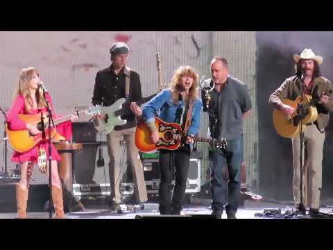 Margo Price, Dave Matthews and Jesse Welles "Oval Room" @ Farm Aid 2026