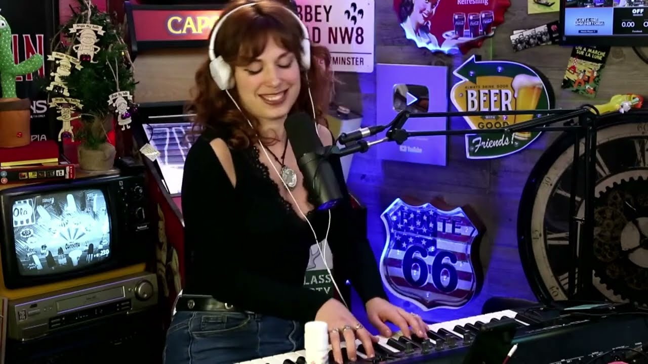 Canção de Engate by Serena Kaos (live at Canta-me Uma História)