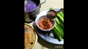 Bữa cơm trưa chỉ vậy thôi cũng đủ ấm lòng ❤!