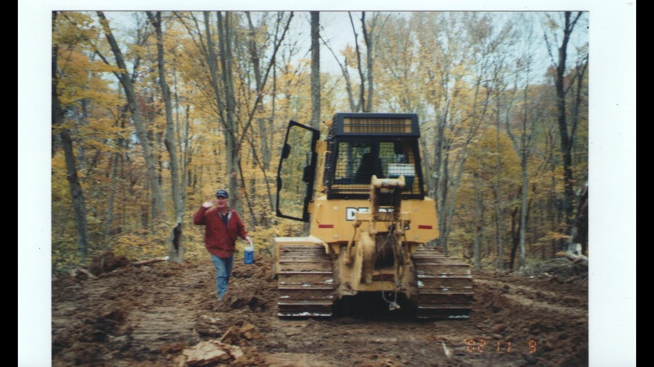 Wooden bulldozer John Deere