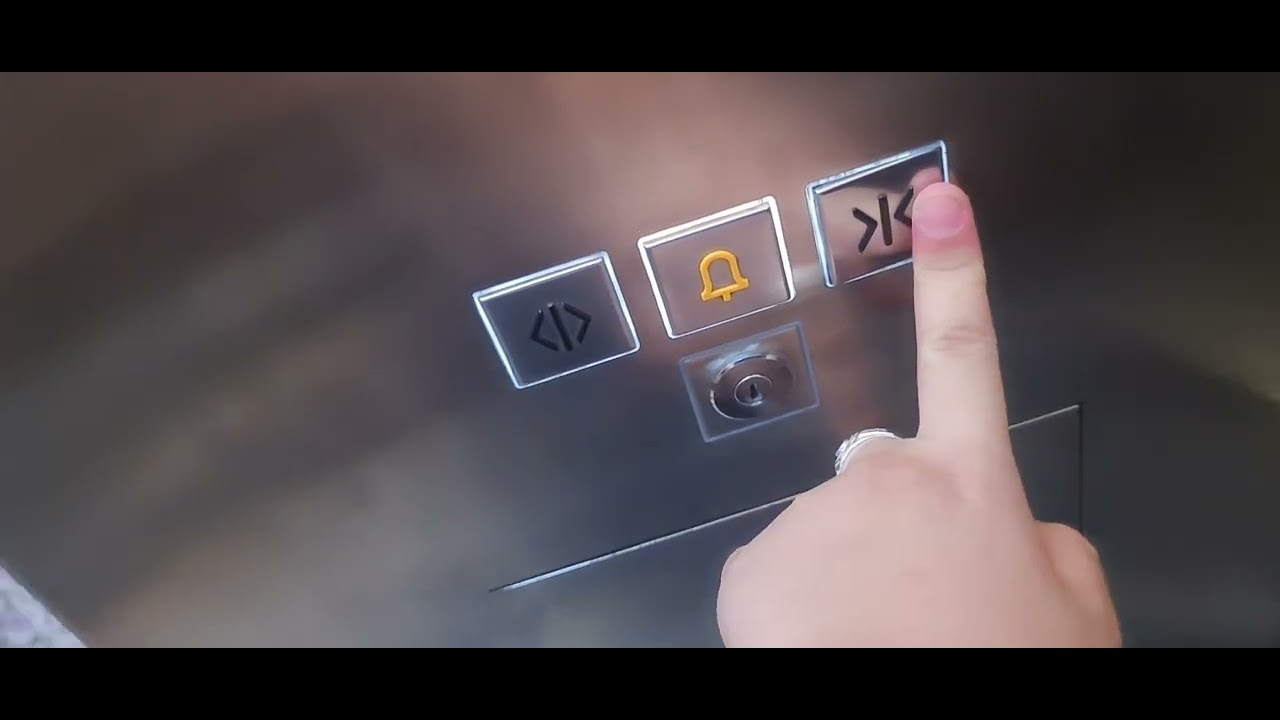 BUSY ELEVATORS! | Schindler 5500 Elevators - Vincom Landmark 81, Binh Thanh District, HCMC, VN