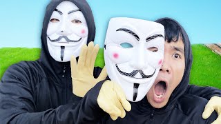 Hóa Trang Thành Hacker Đột Nhập Vào Hang Ổ Hacker | Disguised as a Hacker | PHD Troll