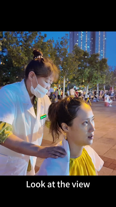 Tianjin China Street Massage, what a cozy lift  #asmr #streetmassage #chinatravel