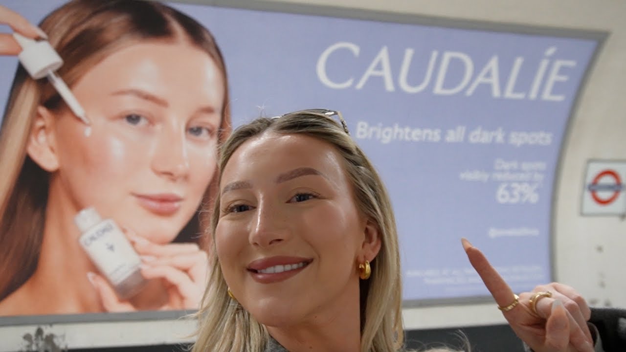 IM ON A TUBE BILLBOARD!!!