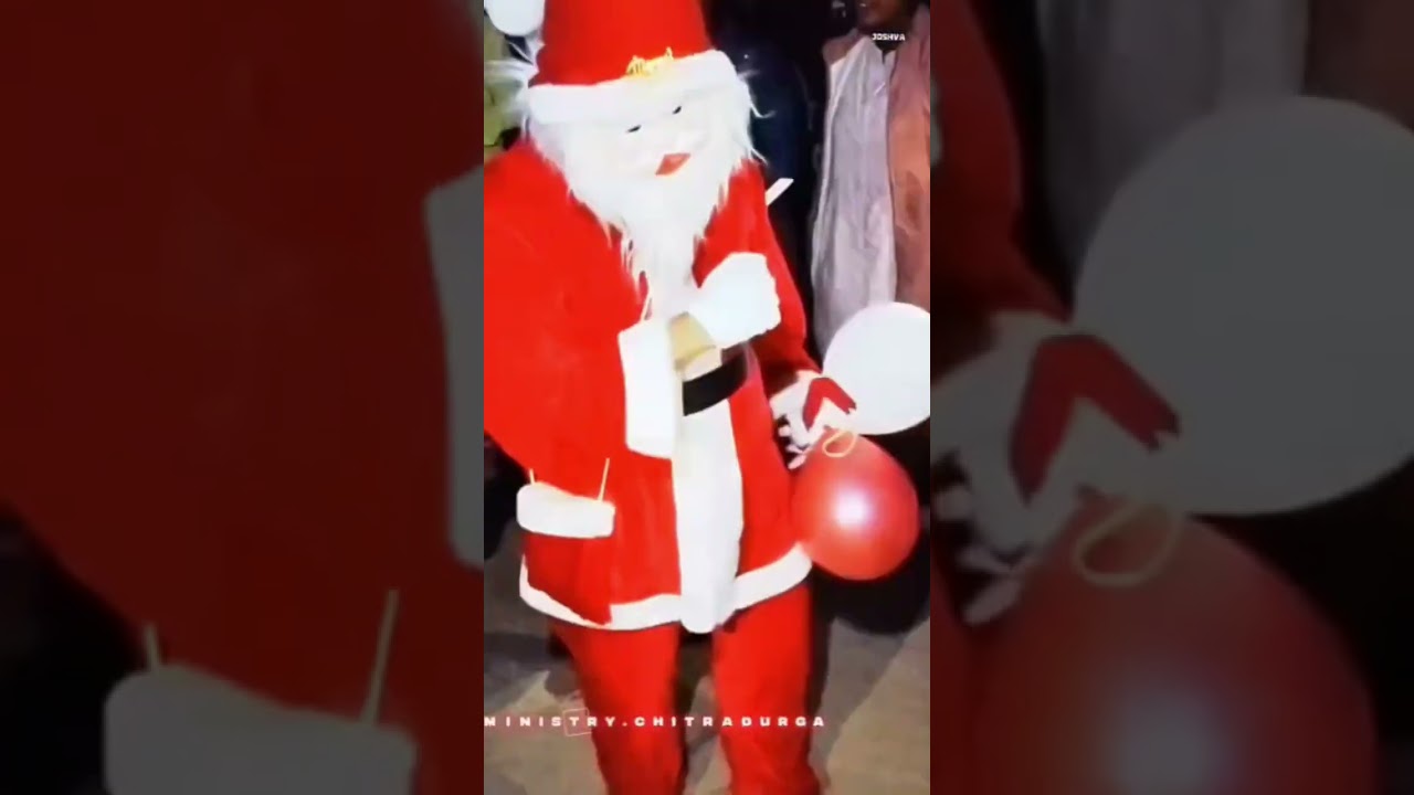 Christmas Carlos 🎄 #carlos #christmas