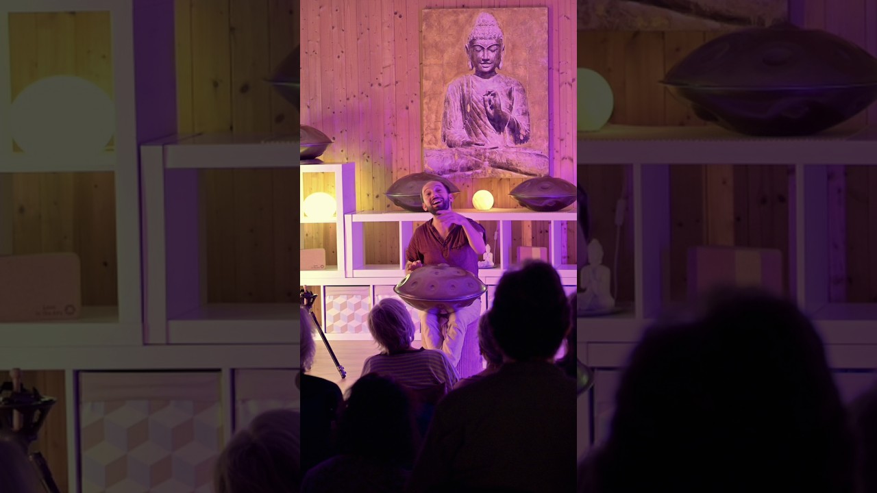 The Audience Singing Along to Dancing Souls 🥹🎶