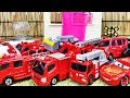 踏切 線路 アニメーション 消防車が火事を消すよ！はたらくくるま 消防車のミニカーがいっぱい！サイレンを鳴らしながら出動して火を消す子供向け、幼児向け動画 Gizmone