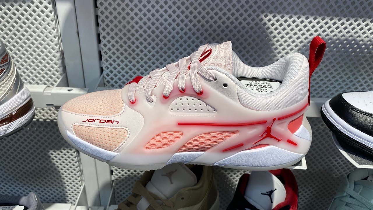 Nike Jordan Heir Men\'s Basketball Shoes Size 11.5 Soft Pink Varsity Red FZ2471 A Women main image 3