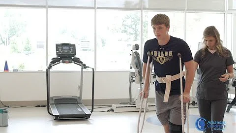 How to Properly Use Crutches - DayDayNews