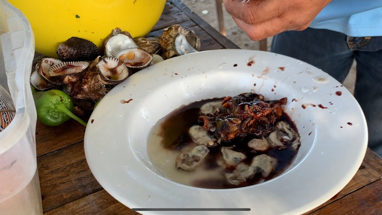 Almejas negras preparadas gourmet
