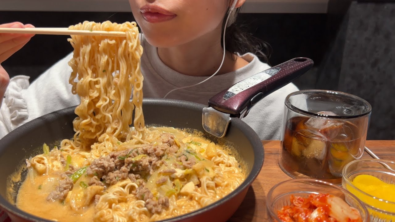 【ASMR 咀嚼音】ピリ辛担々麺とカリカリ沢庵 🍜| Tantan Noodles Mukbang (No Talking) Eating Sounds