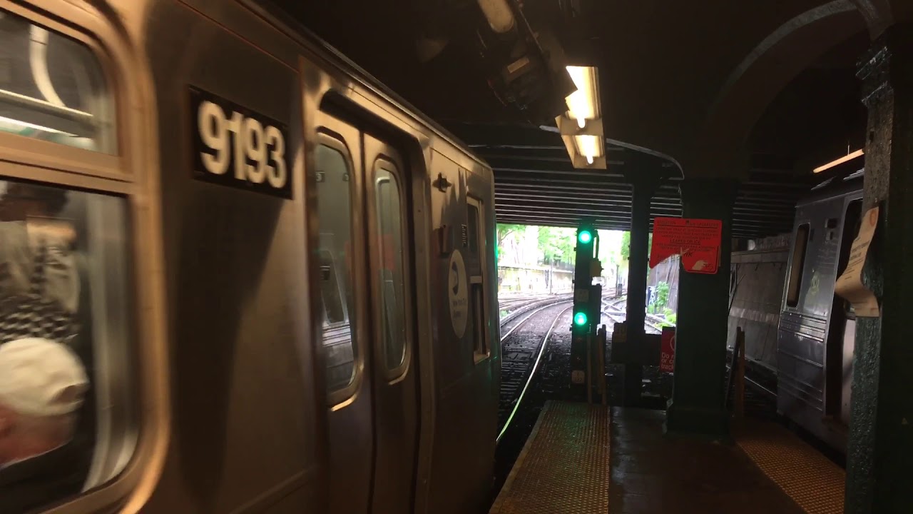 R68A/R160 B Express And Q Local Trains At Prospect Park - YouTube