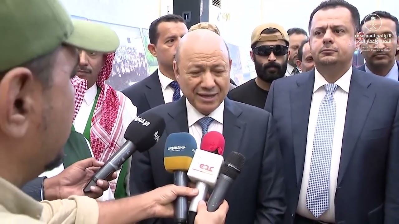 ‏أثناء افتتاح وتدشين حزمة من المشاريع التنموية الحيوية في ⁧‫#اليمن‬⁩ 🇸🇦🇾🇪