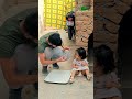 شاهد طفلة وشاب سرقة 