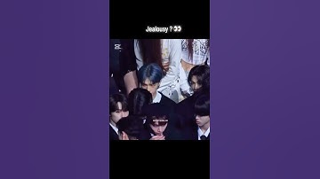 #hyunjin goes scary mode when someone is around #felix #hyunlix #hyunlixmoment #shorts