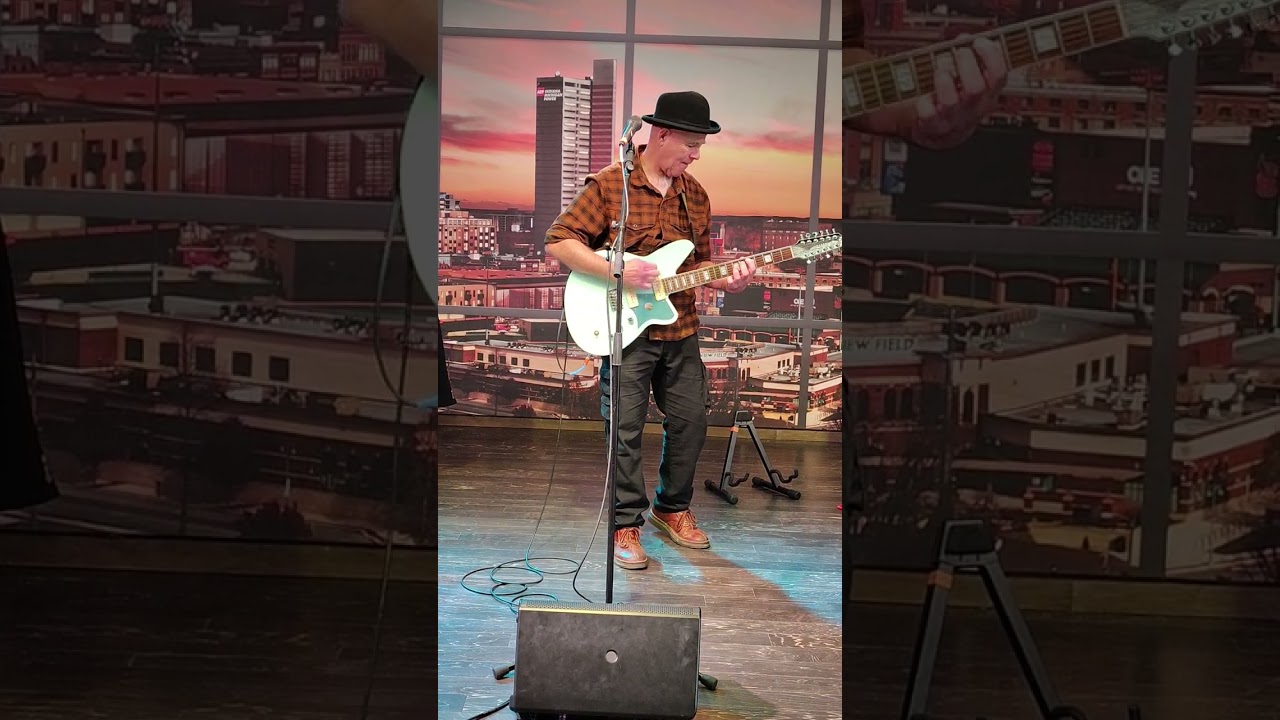 Bad Girl by Jay Socrates @ Sweetwater Lunch Concert